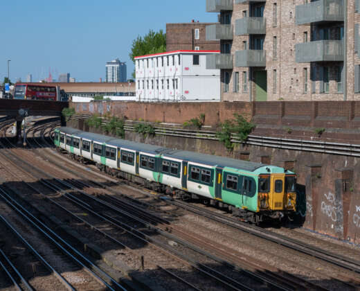 455819 Clapham Junction